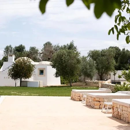 Sestaluna - Trulli Con Piscina Privata
