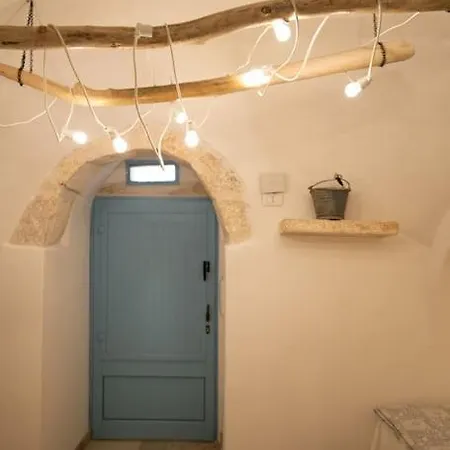 Sestaluna - Trulli Con Piscina Privata אוסטוני