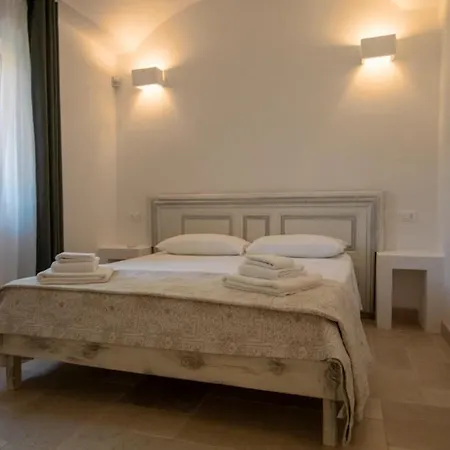 Sestaluna - Trulli Con Piscina Privata וילה *
