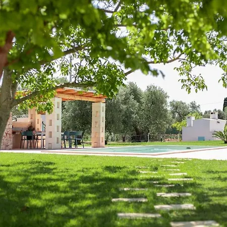 Sestaluna - Trulli Con Piscina Privata Ostuni