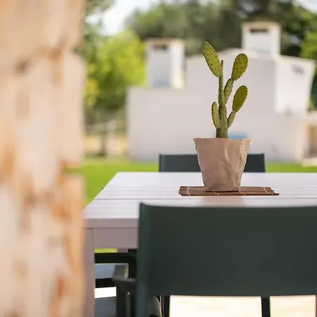 Sestaluna - Trulli Con Piscina Privata