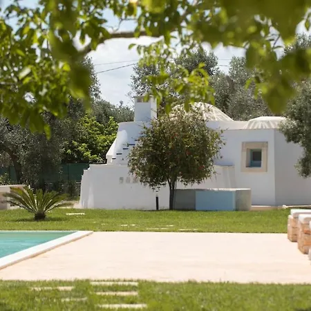 וילה Sestaluna - Trulli Con Piscina Privata אוסטוני