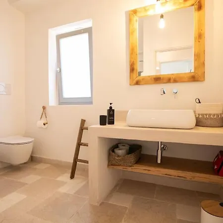 Sestaluna - Trulli Con Piscina Privata אוסטוני