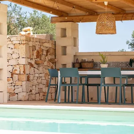 וילה Sestaluna - Trulli Con Piscina Privata *
