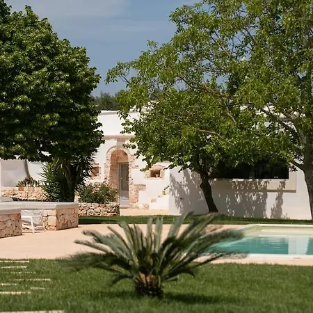 וילה Sestaluna - Trulli Con Piscina Privata