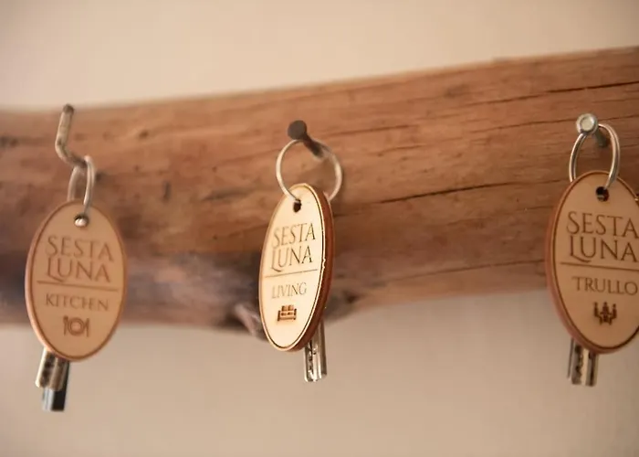 Sestaluna - Trulli Con Piscina Privata ヴィラ