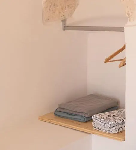 Sestaluna - Trulli Con Piscina Privata