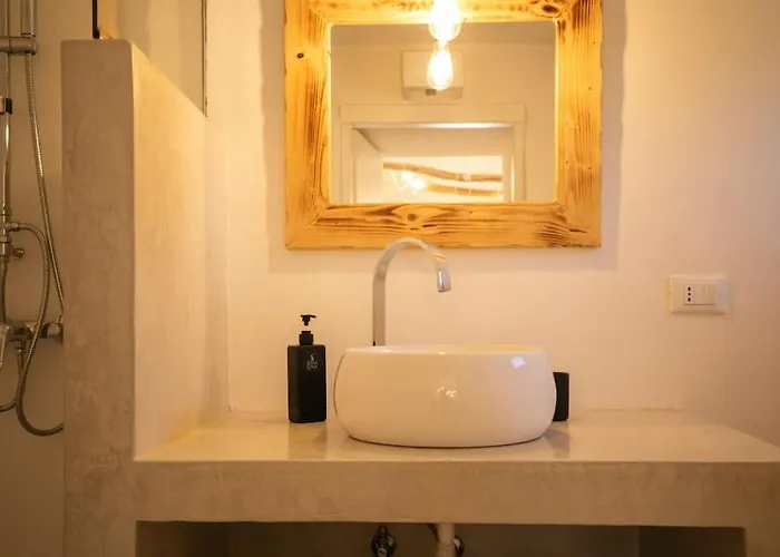 Sestaluna - Trulli Con Piscina Privata *