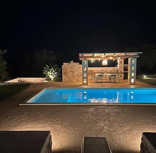 Sestaluna - Trulli Con Piscina Privata Villa