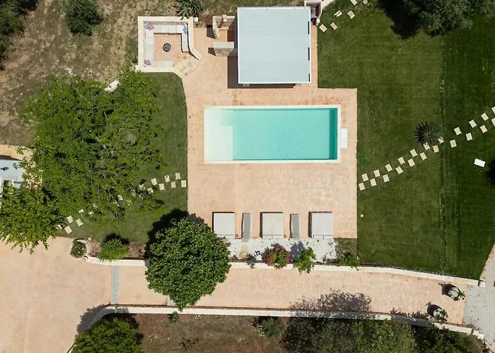 Sestaluna - Trulli Con Piscina Privata ヴィラ オストゥーニ