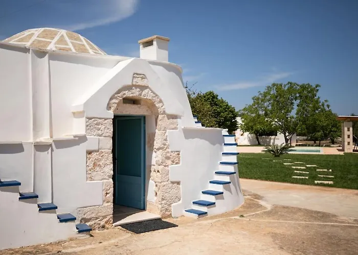 Sestaluna - Trulli Con Piscina Privata ヴィラ