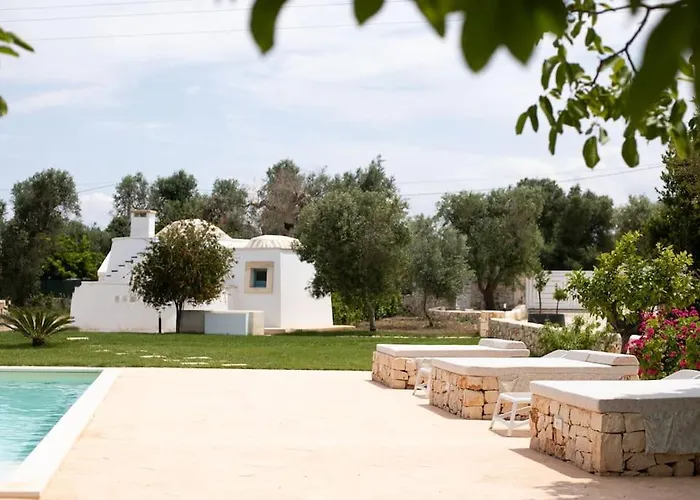 Sestaluna - Trulli Con Piscina Privata